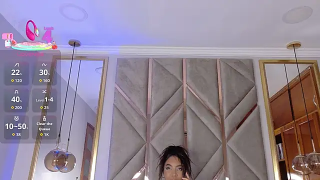 Snapshot of Lola_King chatting on 10.06.25 Lola King online show from 10.06.25