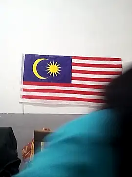 Snapshot of mamakarma1403 chatting on 11.08.25 mamakarma1403 online show from 11.08.25