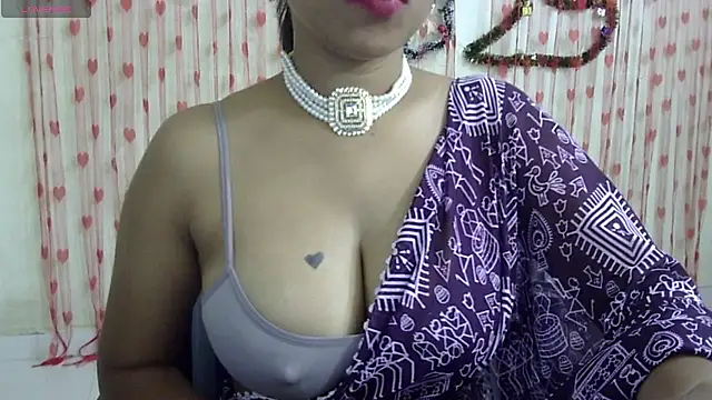 Snapshot of Preeti-Sexy chatting on 02.08.25 Preeti-Sexy online show from 02.08.25