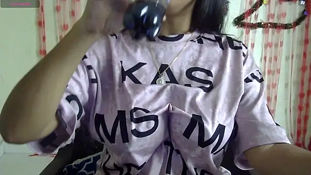 Snapshot of Preeti-Sexy chatting on 03.04.25 Preeti-Sexy online show from 03.04.25