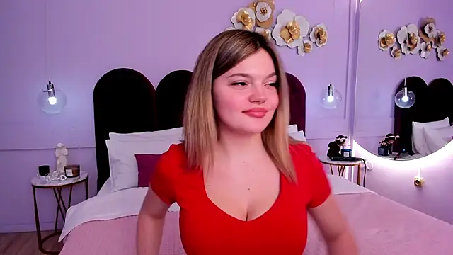 Snapshot of ZaraBloom chatting on 03.03.25 ZaraBloom online show from 03.03.25