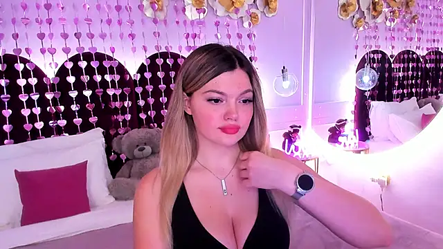 ZaraBloom online show from 02.12.26