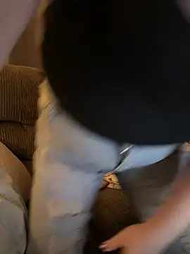 PuckBunny17 online show from 04.16.26