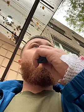 Snapshot of Artur6663 chatting on 10.21.25 Artur6663 online show from 10.21.25