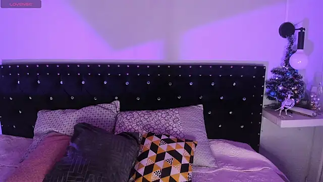 Ghosty Doll online show from 01.05.26