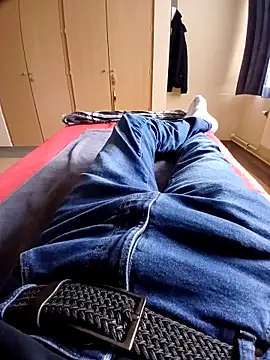 Snapshot of pascalino100 chatting on 02.21.26 pascalino100 online show from 02.21.26