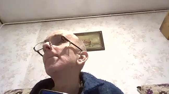 Snapshot of mariusica1@xh chatting on 02.05.25 mariusica1xh online show from 02.05.25