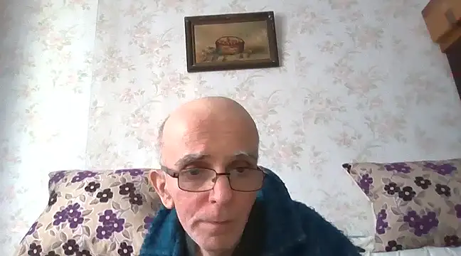 Snapshot of mariusica1@xh chatting on 02.06.25 mariusica1xh online show from 02.06.25