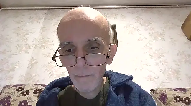 Snapshot of mariusica1@xh chatting on 02.08.25 mariusica1xh online show from 02.08.25