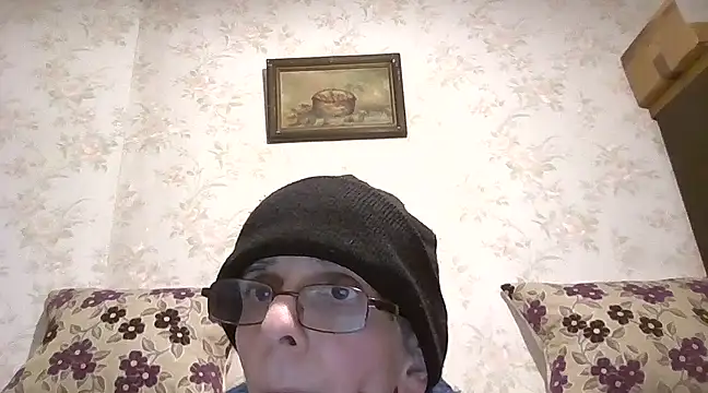 Snapshot of mariusica1@xh chatting on 02.12.25 mariusica1xh online show from 02.12.25