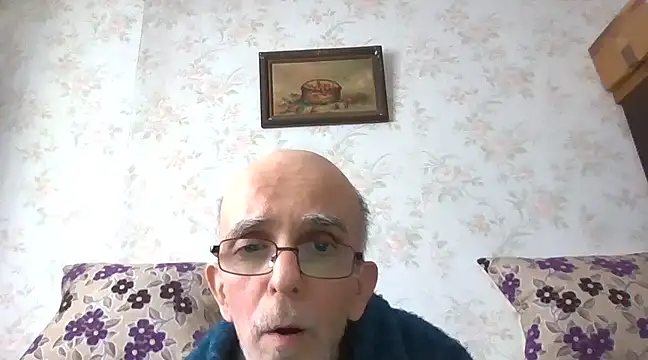 Snapshot of mariusica1@xh chatting on 02.25.25 mariusica1xh online show from 02.25.25