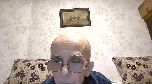 Snapshot of mariusica1@xh chatting on 02.25.25 mariusica1xh online show from 02.25.25