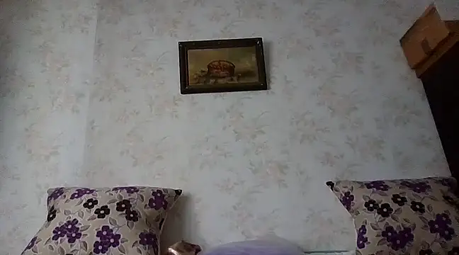 Snapshot of mariusica1@xh chatting on 02.26.25 mariusica1xh online show from 02.26.25