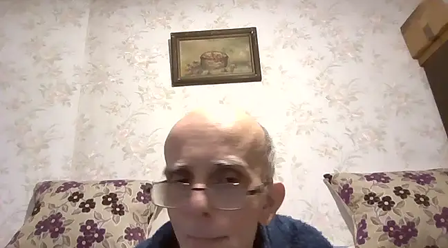 Snapshot of mariusica1@xh chatting on 03.07.25 mariusica1xh online show from 03.07.25