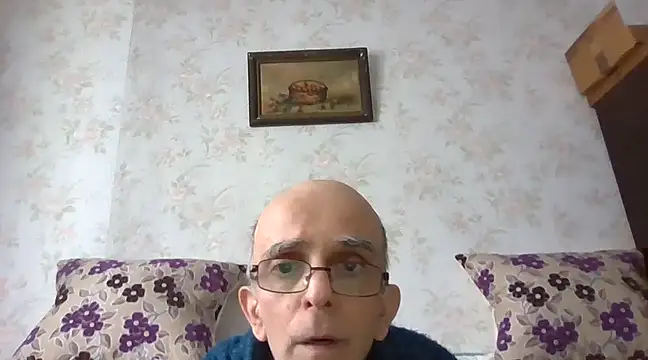 Snapshot of mariusica1@xh chatting on 03.11.25 mariusica1xh online show from 03.11.25