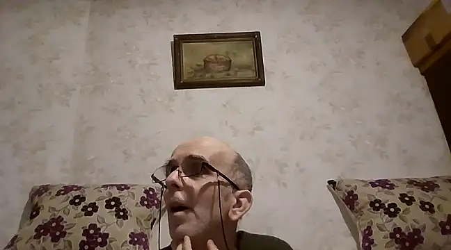 Snapshot of mariusica1@xh chatting on 03.11.25 mariusica1xh online show from 03.11.25