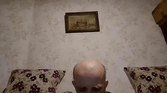 Snapshot of mariusica1@xh chatting on 03.11.25 mariusica1xh online show from 03.11.25