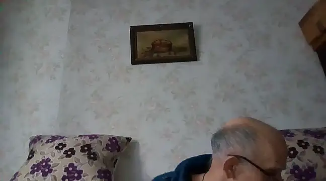 Snapshot of mariusica1@xh chatting on 03.12.25 mariusica1xh online show from 03.12.25