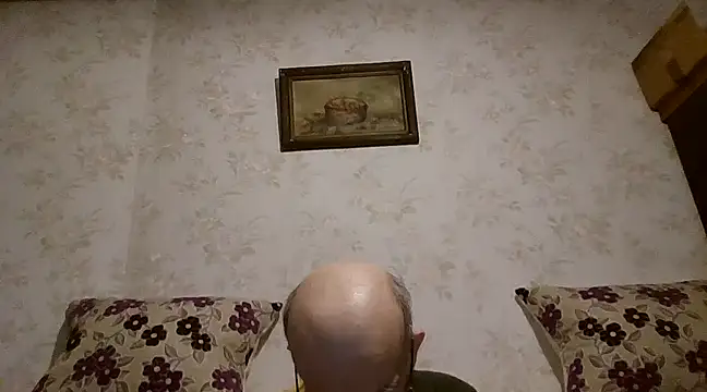 Snapshot of mariusica1@xh chatting on 03.12.25 mariusica1xh online show from 03.12.25