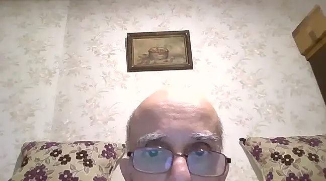 Snapshot of mariusica1@xh chatting on 03.13.25 mariusica1xh online show from 03.13.25