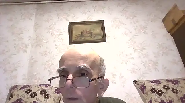 Snapshot of mariusica1@xh chatting on 03.14.25 mariusica1xh online show from 03.14.25