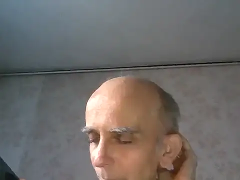 Snapshot of mariusica1@xh chatting on 09.08.25 mariusica1xh online show from 09.08.25