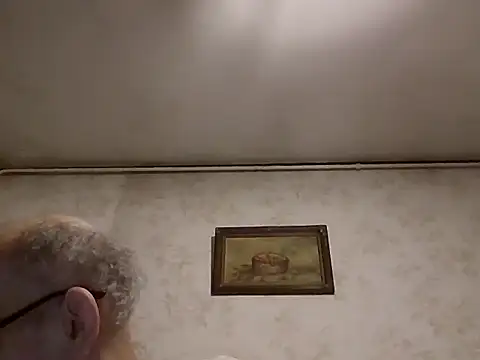 Snapshot of mariusica1@xh chatting on 09.19.25 mariusica1xh online show from 09.19.25