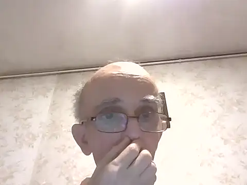 Snapshot of mariusica1@xh chatting on 09.21.25 mariusica1xh online show from 09.21.25