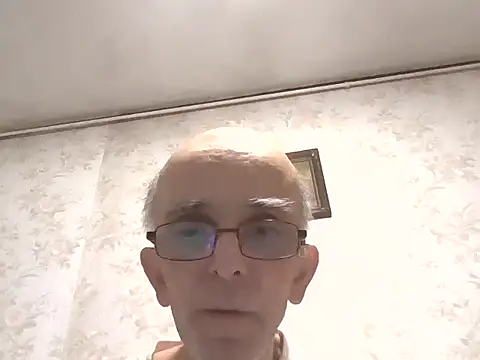 Snapshot of mariusica1@xh chatting on 09.22.25 mariusica1xh online show from 09.22.25