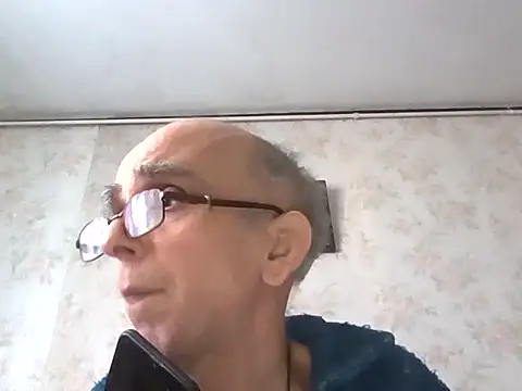 Snapshot of mariusica1@xh chatting on 09.25.25 mariusica1xh online show from 09.25.25