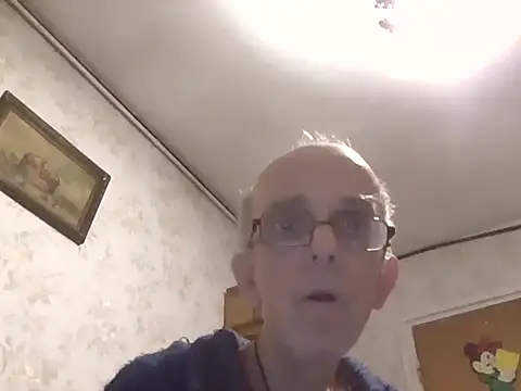 Snapshot of mariusica1@xh chatting on 09.26.25 mariusica1xh online show from 09.26.25