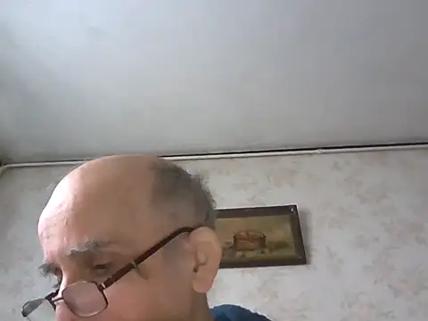 Snapshot of mariusica1@xh chatting on 10.01.25 mariusica1xh online show from 10.01.25