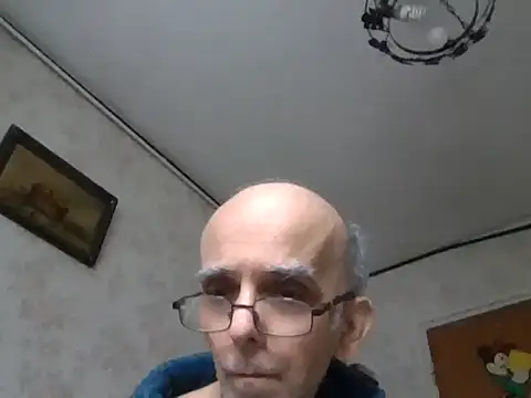 Snapshot of mariusica1@xh chatting on 10.03.25 mariusica1xh online show from 10.03.25