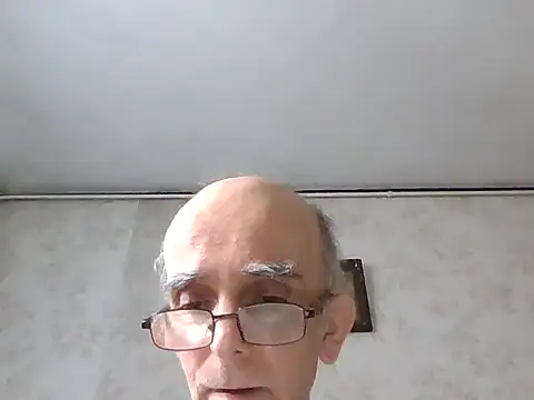 Snapshot of mariusica1@xh chatting on 10.14.25 mariusica1xh online show from 10.14.25