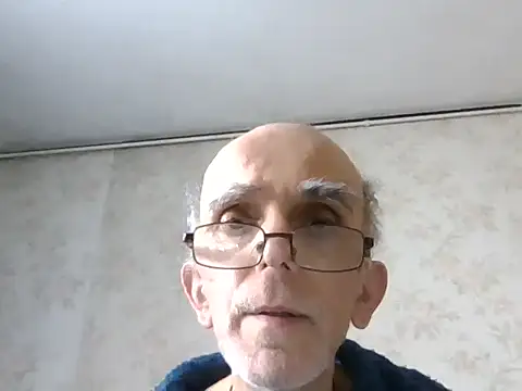 Snapshot of mariusica1@xh chatting on 10.23.25 mariusica1xh online show from 10.23.25