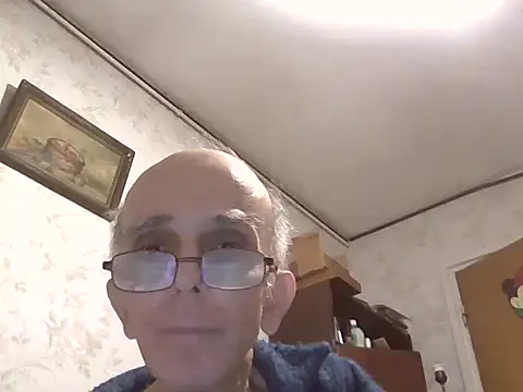 Snapshot of mariusica1@xh chatting on 10.25.25 mariusica1xh online show from 10.25.25