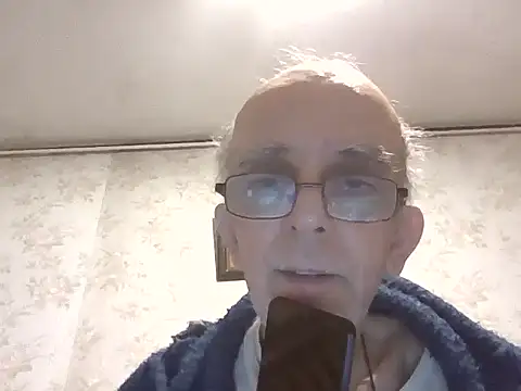 Snapshot of mariusica1@xh chatting on 11.02.25 mariusica1xh online show from 11.02.25