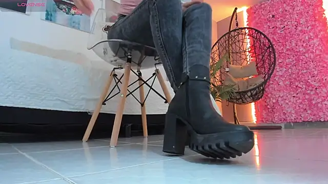 Angela donnato online show from 01.19.25