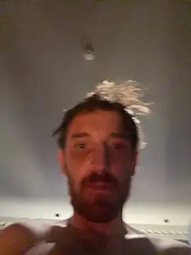 Snapshot of PocoLoco420 chatting on 11.02.25 PocoLoco420 online show from 11.02.25