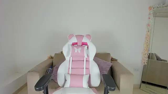 Charlotte cowell sub1  online show from 01.06.25