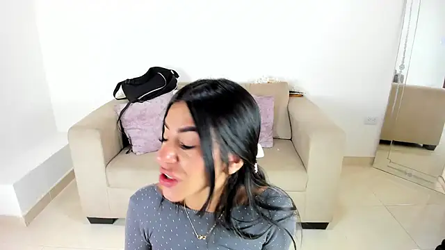 Charlotte cowell sub1  online show from 02.04.25