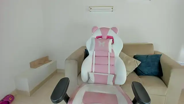 Charlotte cowell sub1  online show from 09.23.25