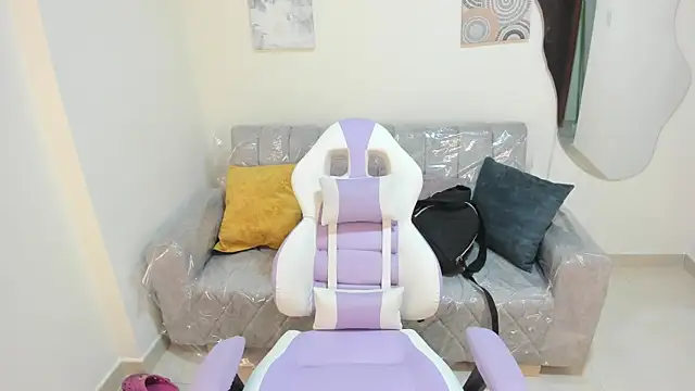 Charlotte cowell sub1  online show from 09.29.25