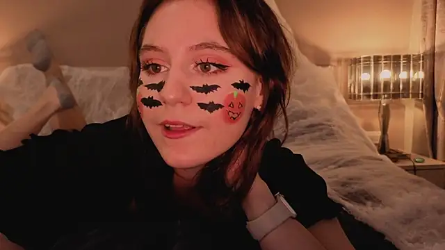 Diana Flower online show from 10.31.25