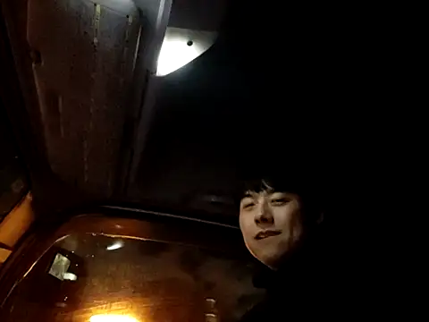 whitebriefboy online show from 01.08.26