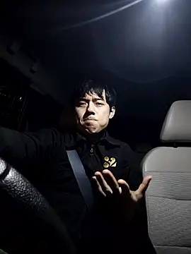 whitebriefboy online show from 03.22.26