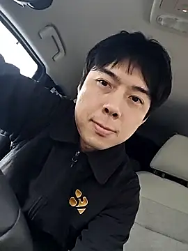 whitebriefboy online show from 03.25.26