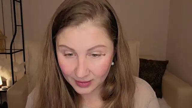 Helens love online show from 10.04.25