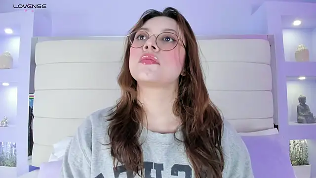 Lanna18 online show from 02.04.25