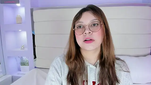 Lanna18 online show from 02.19.25